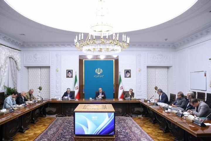 یک فرصت یک هفته ای برای پزشکان در دو دانشگاه برای ارائه برنامه اقدام
