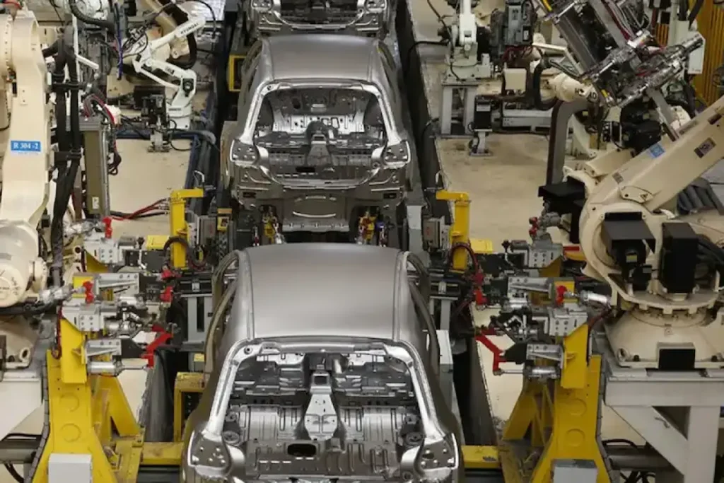 اخطار سازمان حمایت به خودروسازان/ با متخلفان برخورد می‌شود