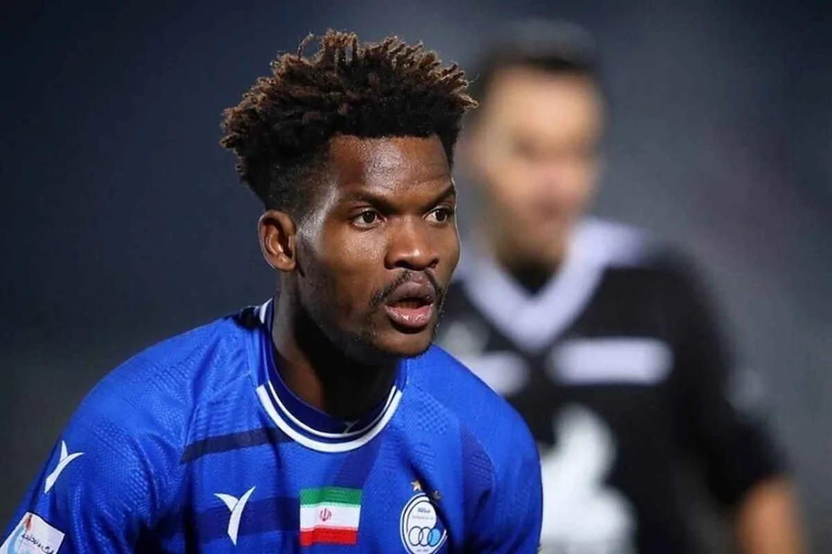 اندونگ نزدیک به لیست سیاه استقلال