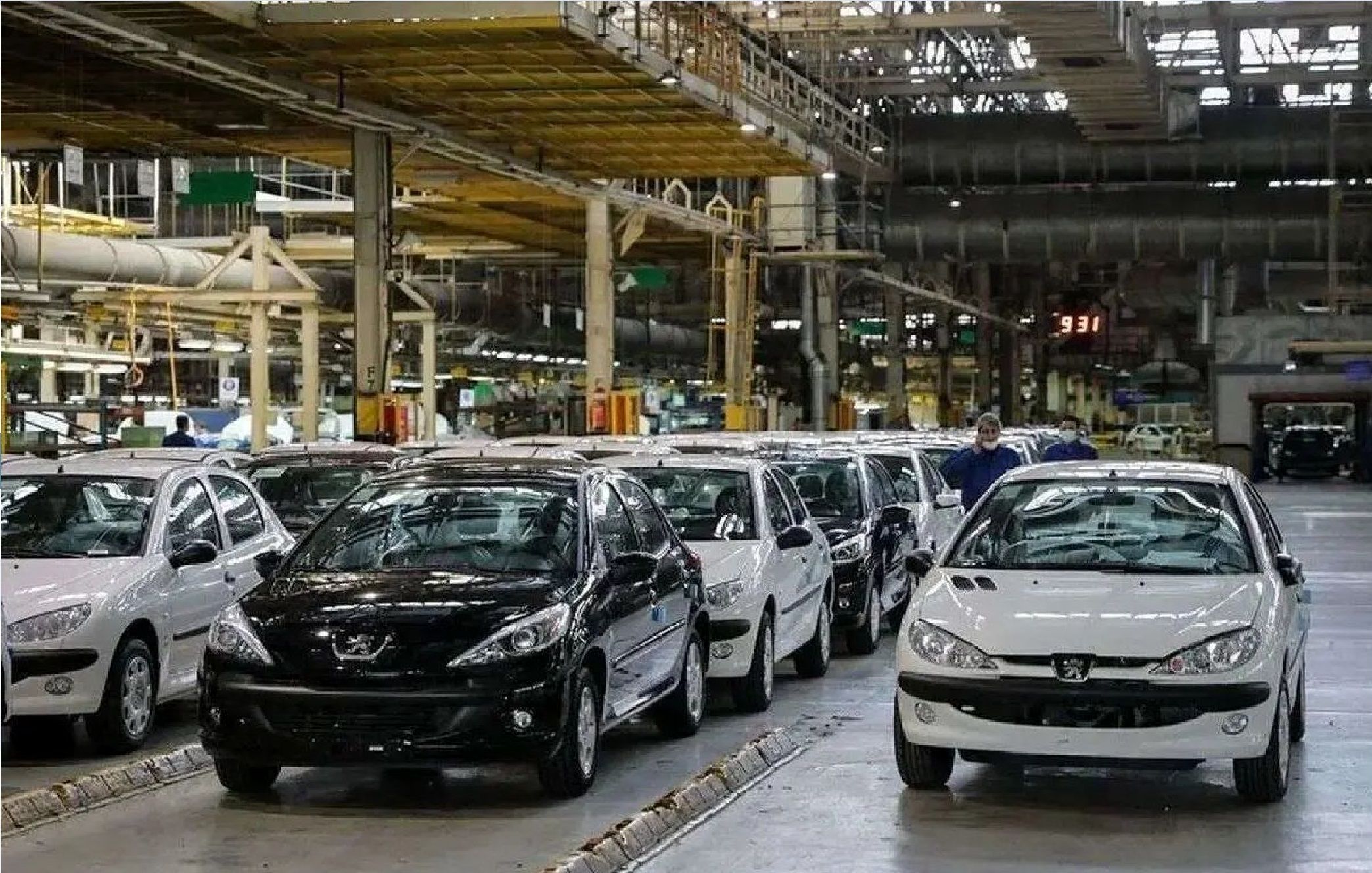 این خودرو 250 میلیون تومان گران شد/ نگاهی به افزایش قیمت خودروها در بازار