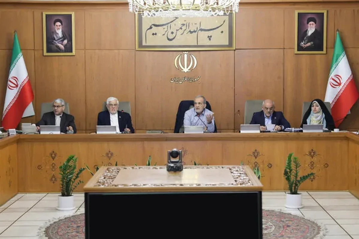 پزشکیان: هیچ موضوعی نباید بر معیشت مردم ترجیح یابد