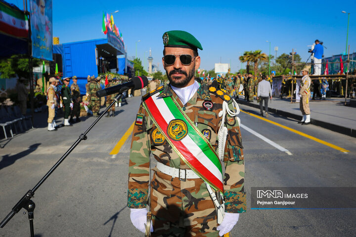 تسخیر لانه جاسوسی نقطه عطفی در تثبیت استقلال سیاسی ایران است. ما در برابر تهدیدات ثابت قدم هستیم