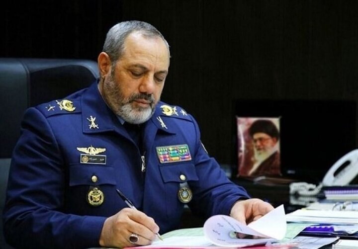 وزارت دفاع با صلابت و قوی تر از قبل دست هر توطئه و متجاوزی را کوتاه خواهد کرد