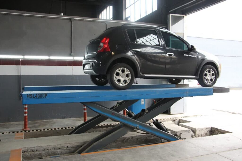 معاینه فنی خودرو در سال ۱۴۰۴ / خودروهای جدید نیاز به معاینه فنی دارند؟