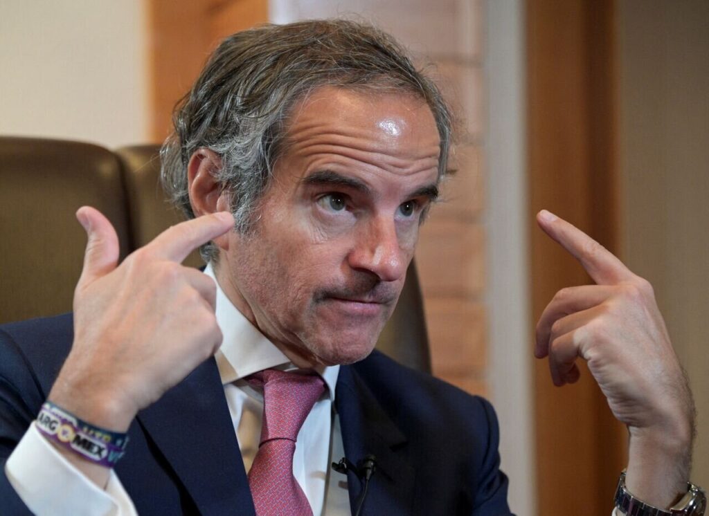 گروسی: هنوز ارجاع پرونده ایران به شورای امنیت به دلیل کاهش بازرسی‌ها ضروری نیست / سرنوشت ۴۰۸ کیلوگرم اورانیوم غنی‌شده در سطوح بالا در ایران همچنان نامشخص است و حس نیاز فزاینده‌ای را برای از سرگیری بازرسی‌ها ایجاد کرده / شما نمی‌توانید بگویید که «من در پیمان منع گسترش سلاح‌های هسته‌ای باقی می‌مانم» و سپس به تعهدات خود عمل نکنید