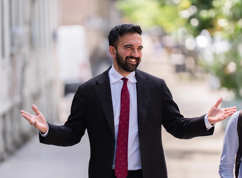 خطر سوسیالیسم در نیویورک / پول این همه وعده مثل اتوبوس رایگان را ممدانی از کجا می‌خواهد تامین کند؟ / حزب دموکرات، سوسیالیست می‌شود؟