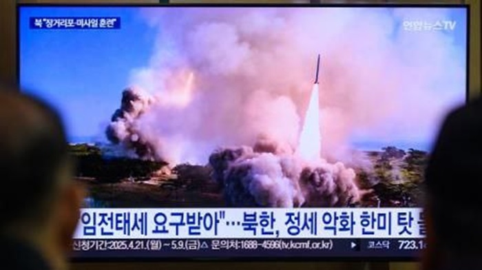 سئول: کره شمالی یک موشک بالستیک به سمت دریا شلیک کرد
