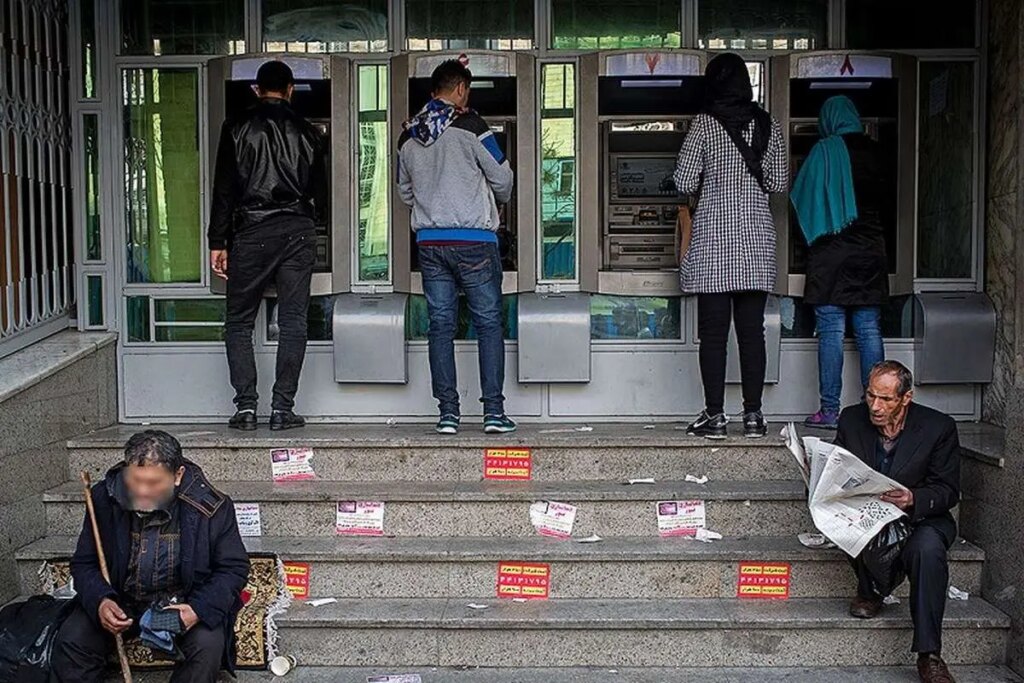 طبقه متوسط ​​نابود شد/ بیش از 40 میلیون ایرانی زیر خط فقر