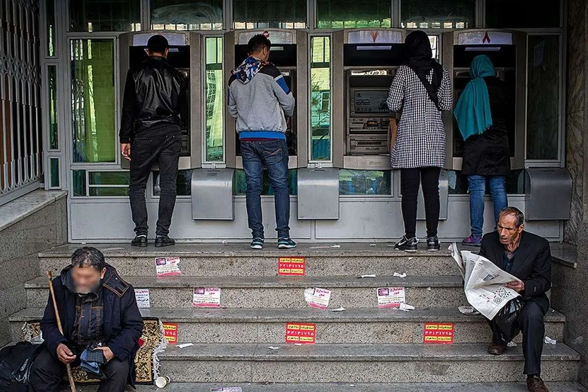 طبقه متوسط ​​نابود شد/ بیش از 40 میلیون ایرانی زیر خط فقر