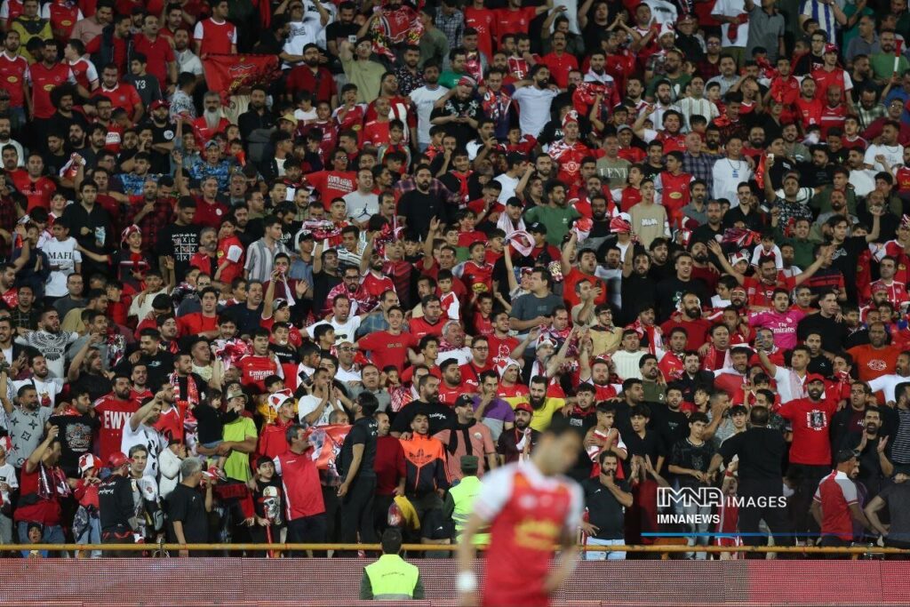 پخش زنده بازی پرسپولیس و استقلال خوزستان از تلویزیون + شبکه 3 و پخش آنلاین