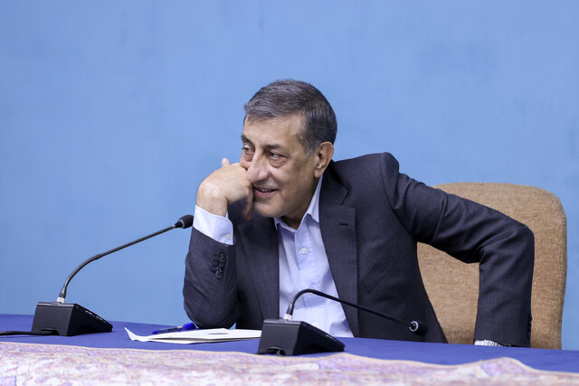 قائم پناه: بیشتر مردم دغدغه معیشت دارند نه سیاست/ اهل سنت و زنان در اداره کردستان فعال هستند