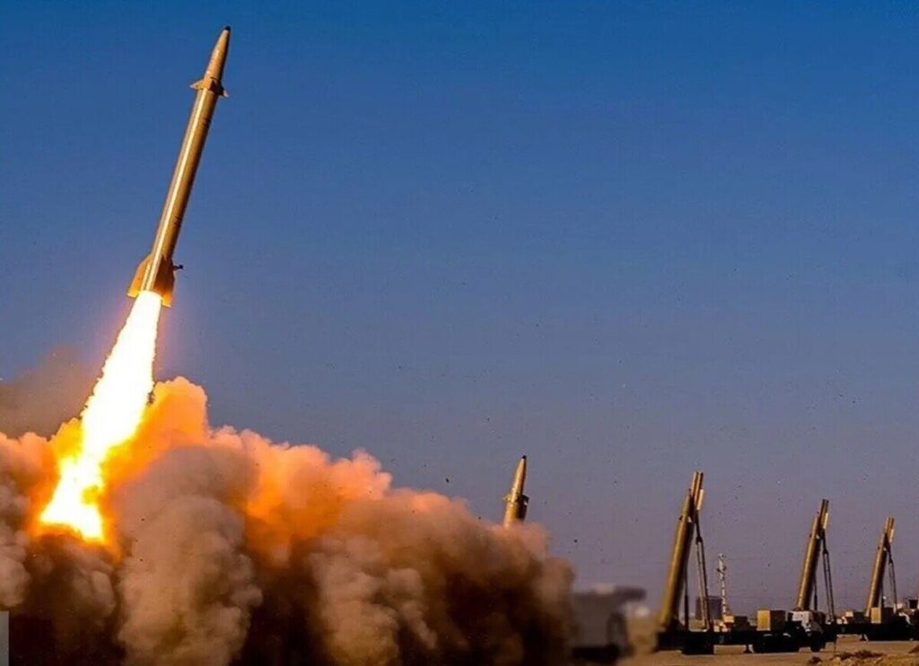 12 روزی که دنیا را تکان داد