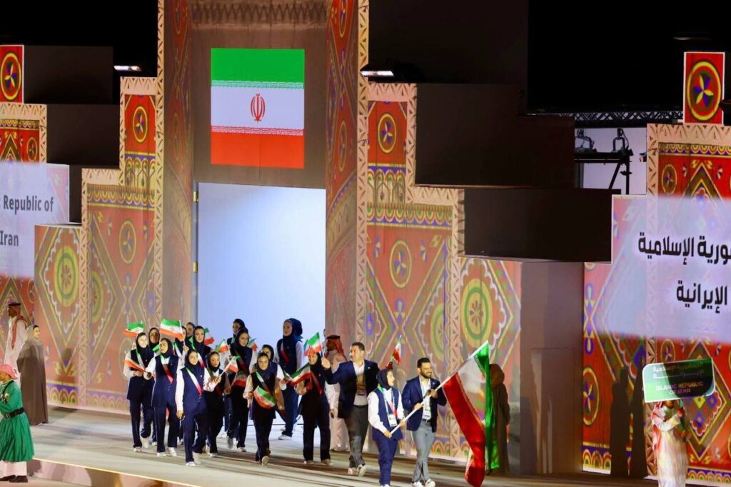 رژه سفیران قدرت + فیلم