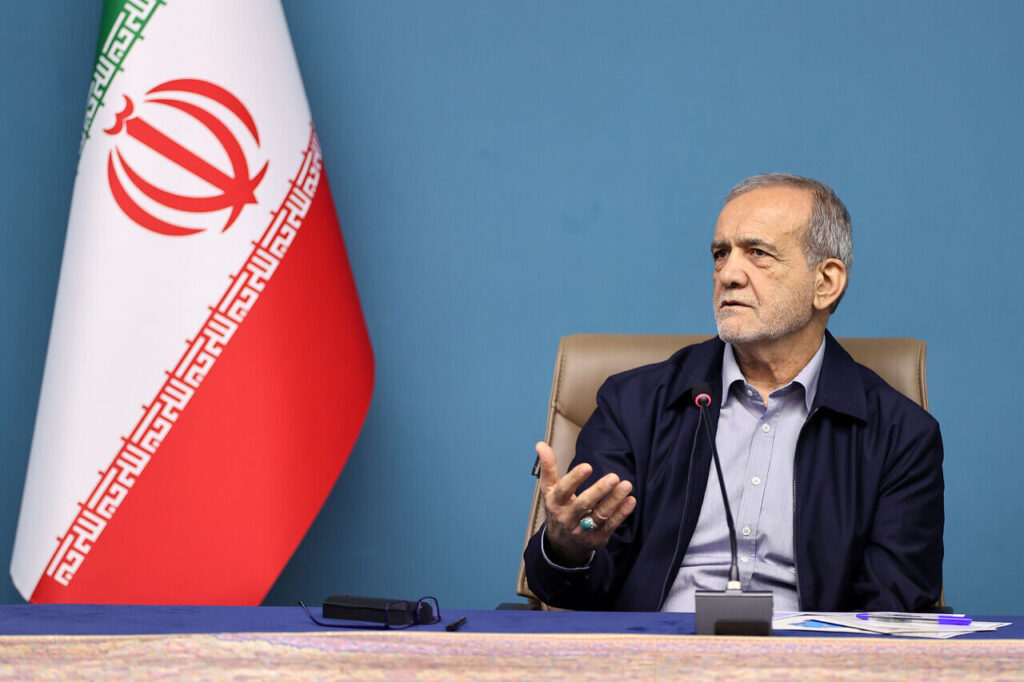 تمام نارسایی‌ها را می‌توان با اتکا به ذهن خلاق نوجوانان و جوانان به نتیجه رساند