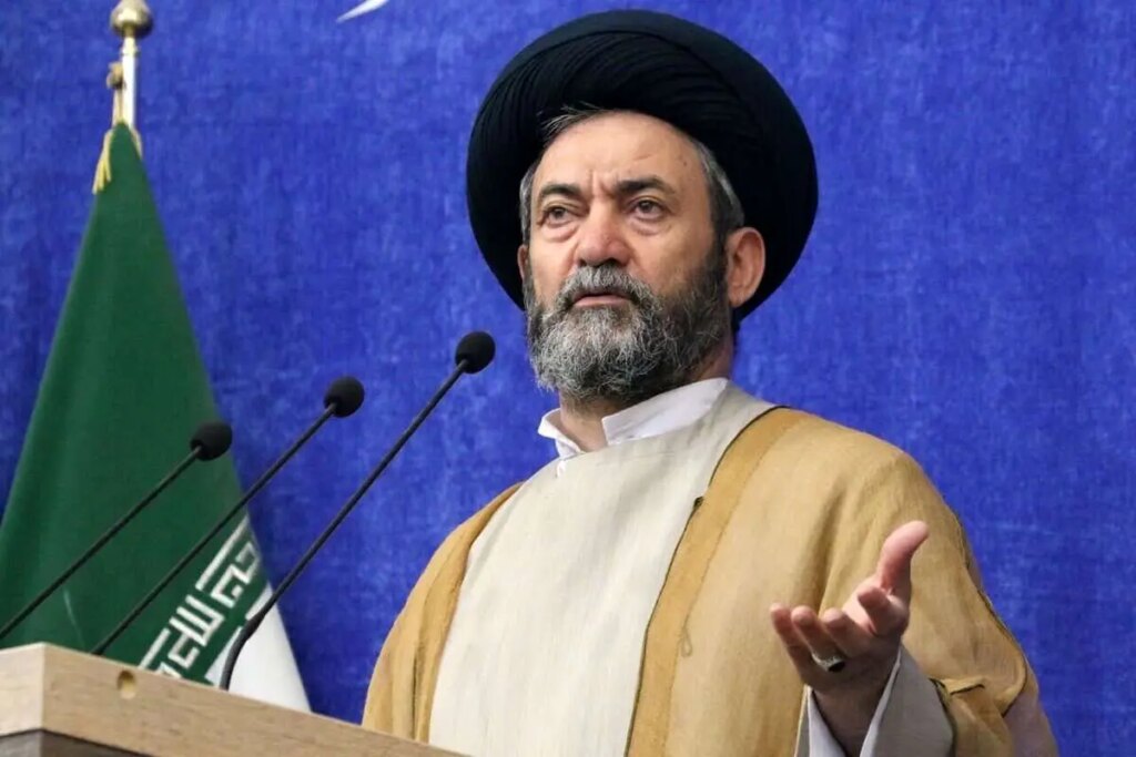 واکنش امام جمعه اردبیل به بی احترامی اپوزیسیون به تصاویر رهبری/ عود که می سوزد بوی دنیا می گیرد.