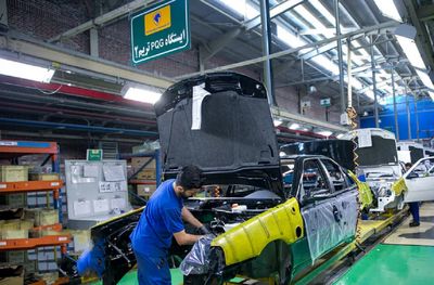 رمزگشایی از کاهش تولید خودرو کمبود ارز بزرگترین چالش خودروسازان آیا افزایش قیمت در راه است؟