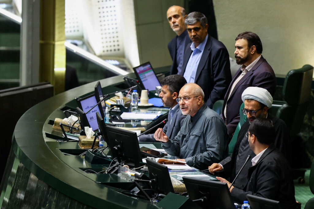 قالیباف: به جای بهینه‌سازی به دنبال واردات کالا از جمله بنزین هستیم