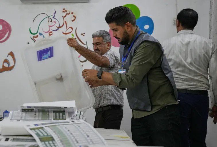 در انتخابات پارلمانی عراق چه خبر است؟ / رقابت اصلی میان السودانی، مالکی و محمد الحلبوسی / تحریم انتخابات از سوی جریان صدر