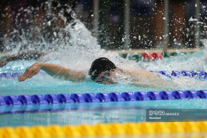 مدال برنز بر گردن نماینده شنای ایران در بازی های کشورهای اسلامی