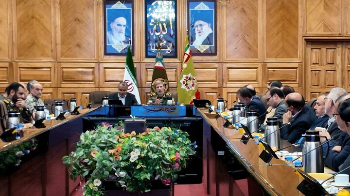 ما به طور مداوم بهبود مؤلفه های قدرت دفاعی را دنبال می کنیم