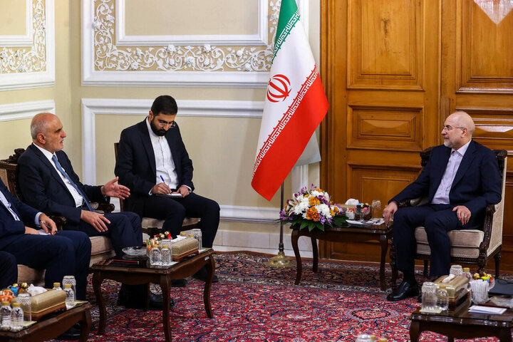 قالیباف: جمهوری اسلامی ایران از تصمیمات ملی در لبنان حمایت می کند