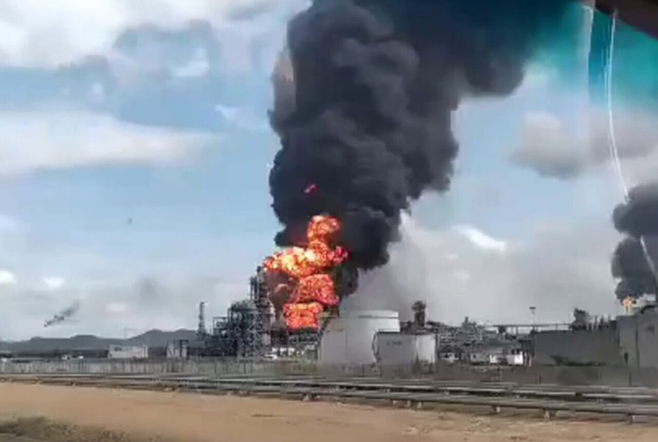انفجار و آتش‌سوزی در تاسیسات نفتی در ونزوئلا