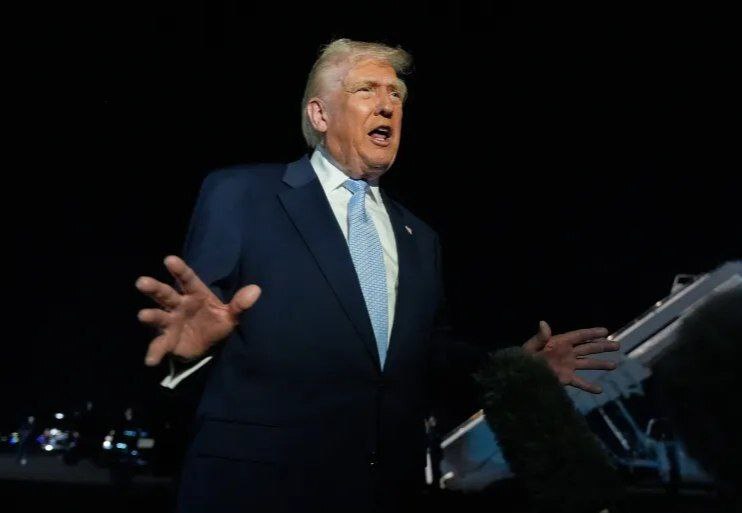 ان‌بی‌سی: ترامپ با طرح جدید صلح میان روسیه و اوکراین موافقت کرد / مشخص نیست طرح آمریکا چگونه با مسائل اختلاف‌برانگیز، از جمله کنترل بر مناطق شرقی اوکراین، برخورد می‌کند / پولیتیکو: نسخهٔ کنونی این طرح از اوکراین می‌خواهد محدودیت‌هایی بر ارتش خود وضع کند