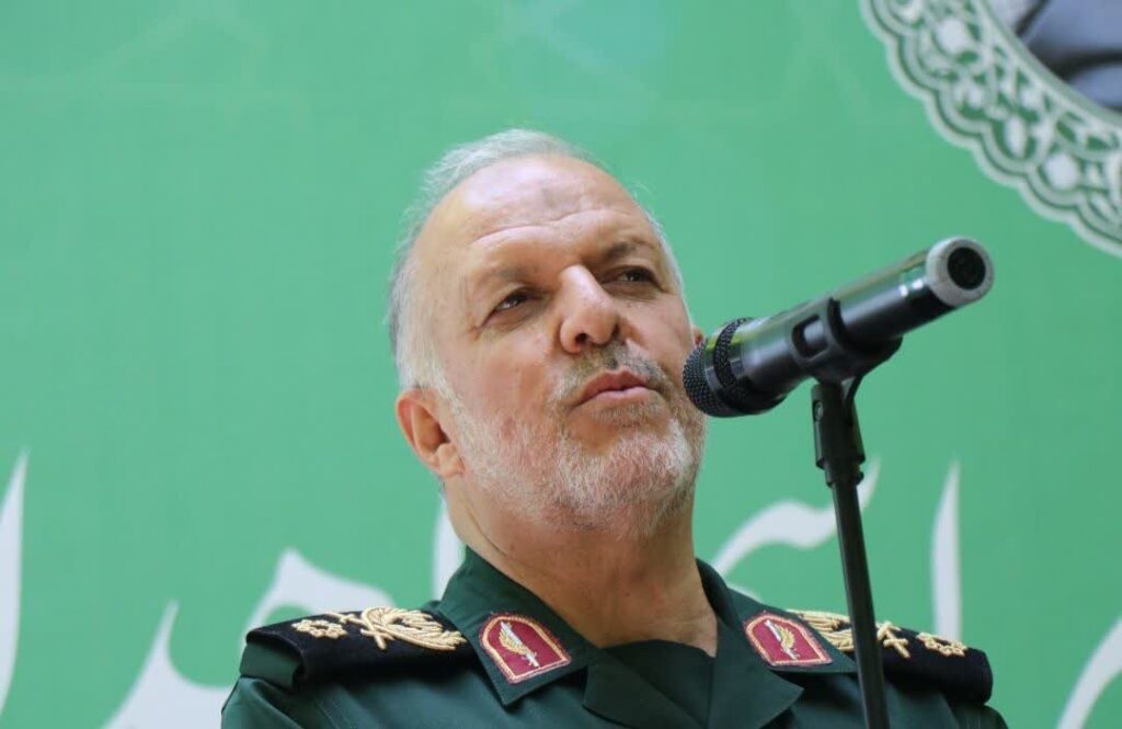 حضور مردم در بسیج، آمادگی برای دفاع از انقلاب اسلامی است