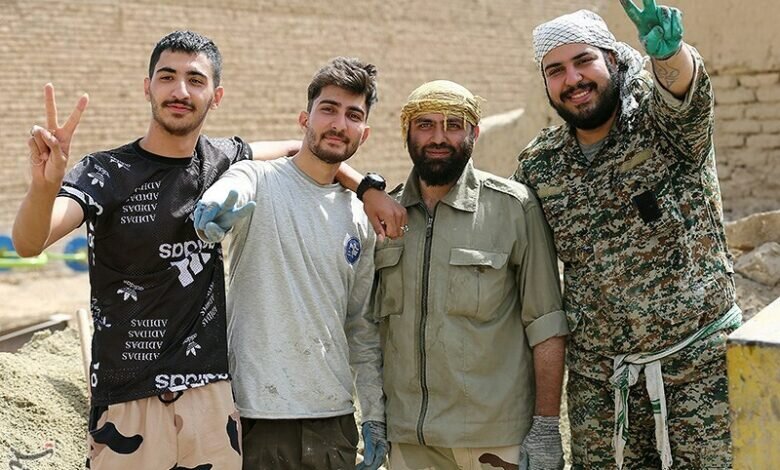 نسل جدید چهره های بسیجی که در کوچه و خیابان نمی شناسیم اما در روزهای سخت ظاهر می شوند