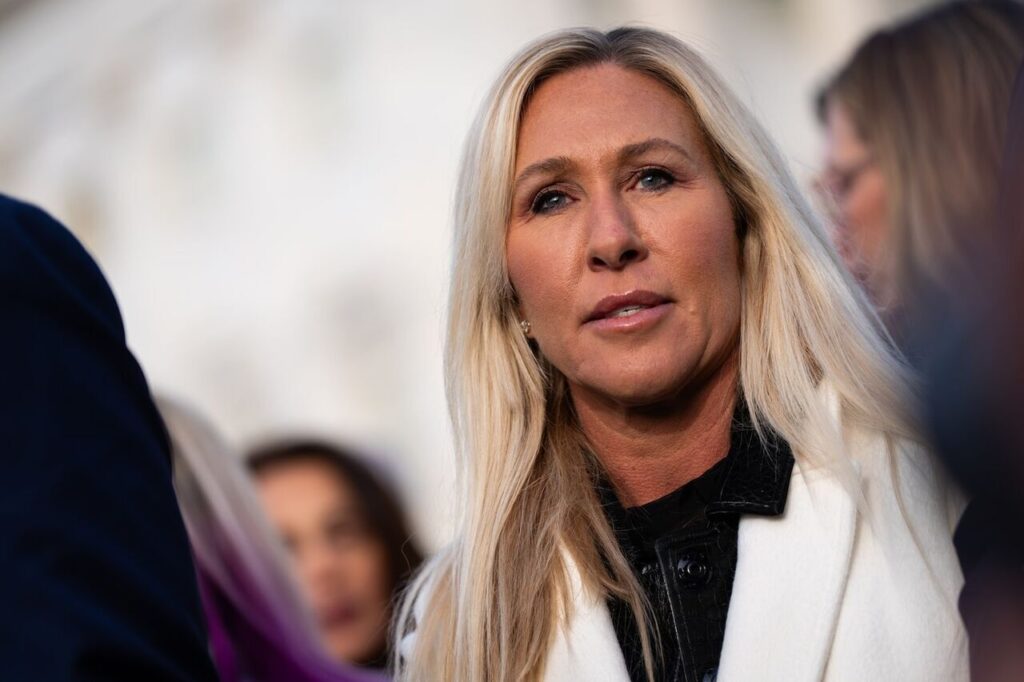 چهره‌ برجسته «ماگا» از کنگره استعفا می‌کند / مارجوری تیلور گرین: حاضر نیستم مثل زنی کتک‌خورده باشم که امیدوار است اوضاع خودبه‌خود درست شود / ترامپ: تمام چیزی که از مارجوری دیوانه می‌بینم غرغر، غرغر و باز هم غرغر است