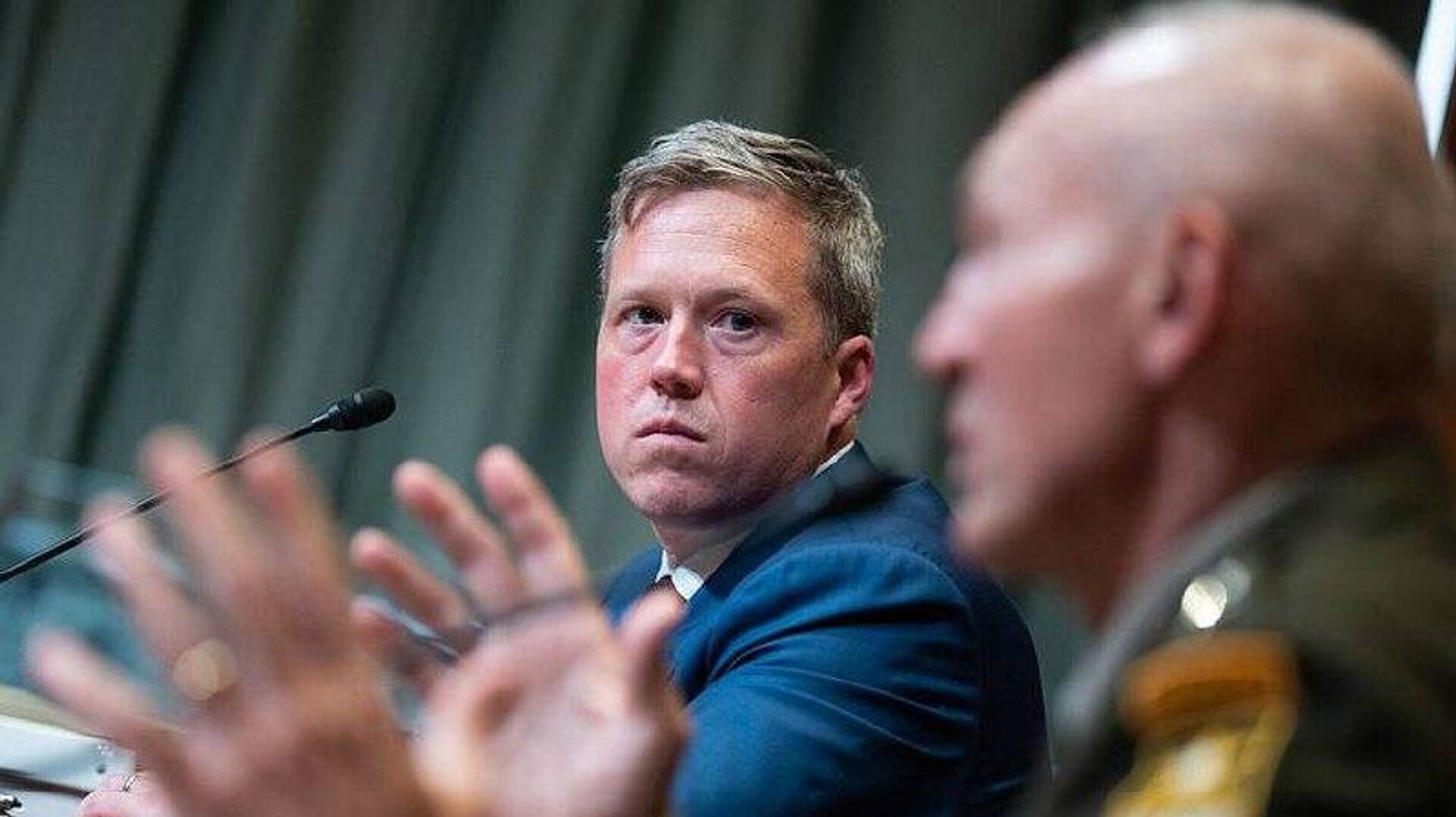 روایت فایننشال تایمز از جلسه‌ای پرتنش در کی‌یف، یک روز پس از مطرح شدن طرح ۲۸ بندی آمریکا / وزیر ارتش آمریکا گفت «باید این لعنتی را تمام کنیم؛ ارزیابی صادقانهٔ ارتش آمریکا این است که اوکراین در وضعیت بسیار بدی قرار دارد، ترامپ صلح را همین حالا می‌خواهد» / سفیران اتحادیه اروپا پیشنهاد آمریکا را پیروزی راهبردی برای روسیه توصیف کردند