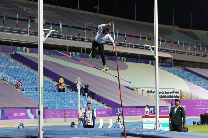 مهسا میرزطیبی در پرش با نیزه برنز گرفت