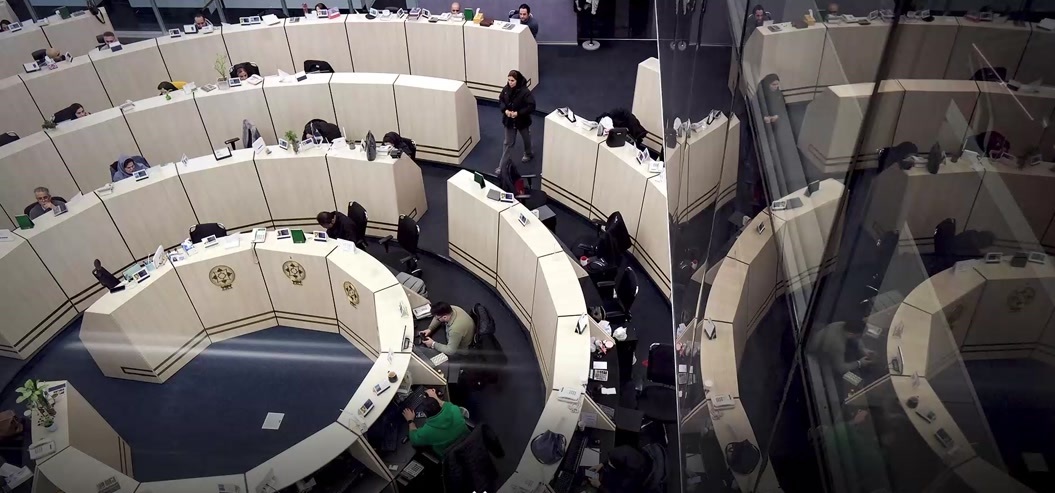 پیش بینی سهام