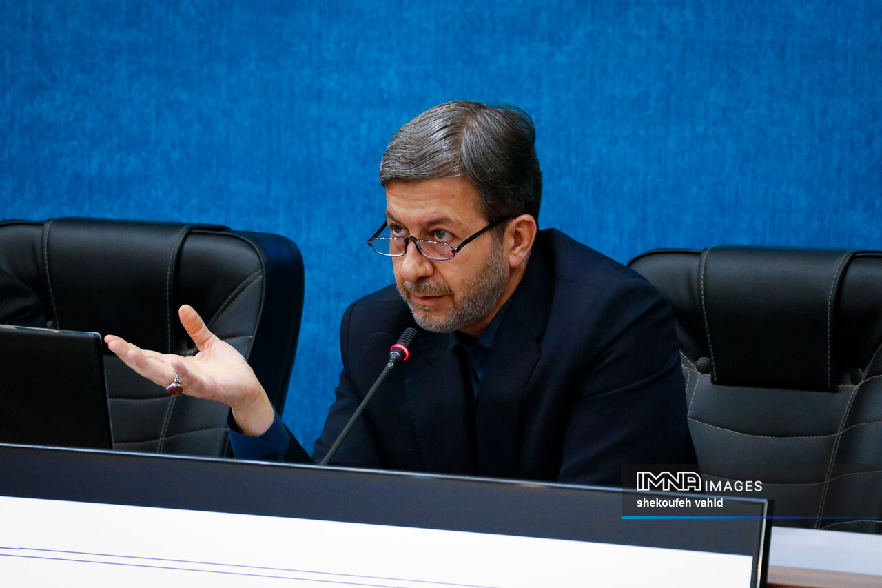 راهبردهای کلیدی و وحدت‌آفرین برای به‌زانو درآوردن دشمن/ بسیج یک مکتب برای خدمت‌رسانی است