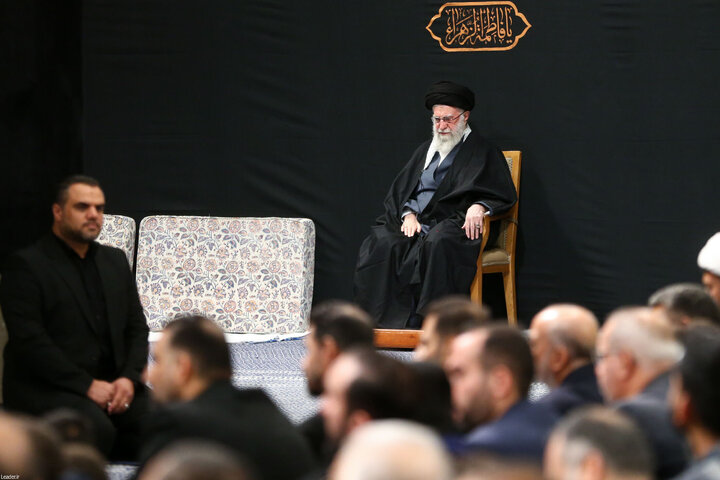 دومین شب عزاداری شهادت حضرت فاطمه (س) با حضور رهبر انقلاب