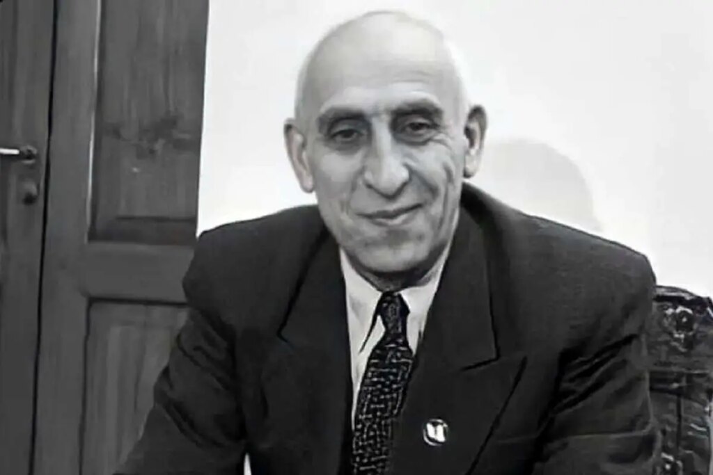 «دکتر مصدق» در دادگاه لاهه در هلند؛ 1331