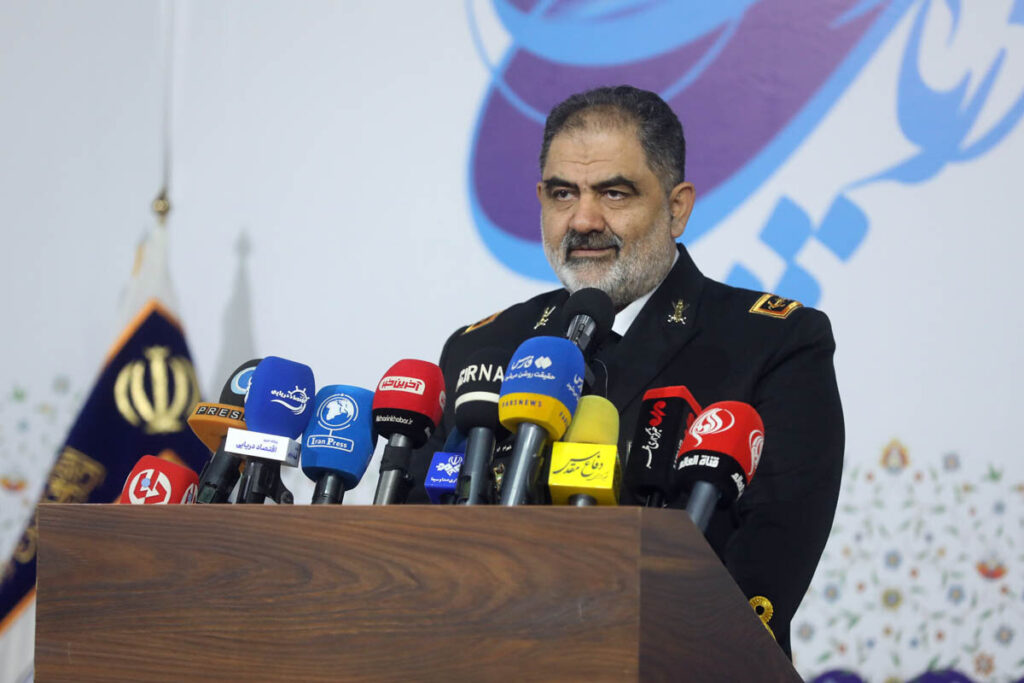 امیر ایرانی: تجهیزات جدید نیروی دریایی به‌زودی رونمایی می‌شود