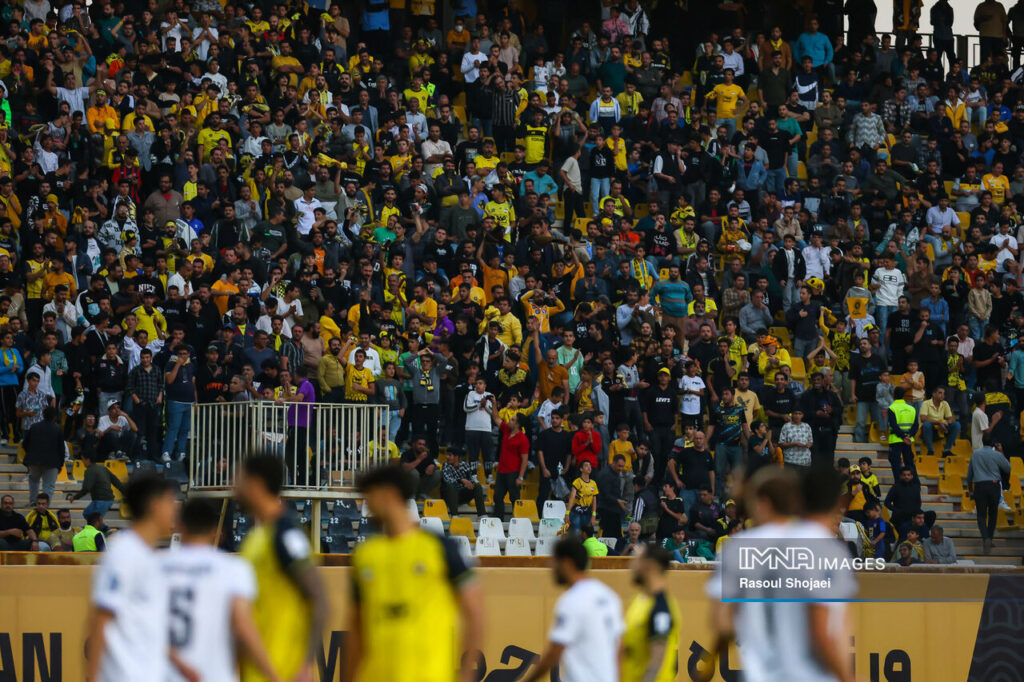 محمد عسگری: هدفم درخشش با پیراهن سپاهان است