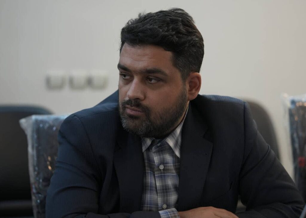 دلیران فیروز رئیس انجمن شمشیربازی شهرداری های وزارت کشور شد