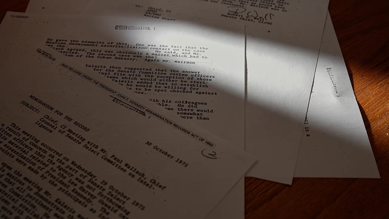 چگونه «شکارچیان» گابارد برای یافتن اسناد ترور کندی به آرشیو محرمانه سیا یورش بردند؟