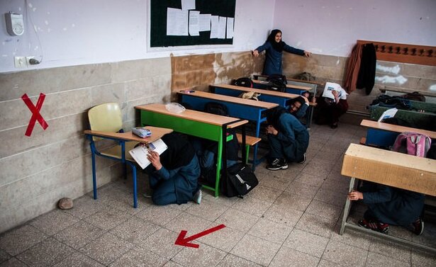 متن مانور زلزله در مانور زلزله چه کنیم و مانور زلزله چه روزی است؟ + نحوه اجرای مانور