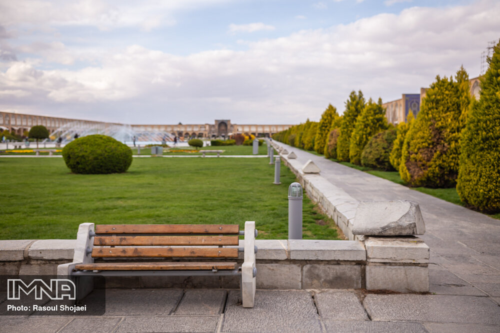 آب و هوای اصفهان فردا و در چند روز آینده + هواشناسی ساعتی اصفهان شنبه ۸ آذر ۱۴۰۴