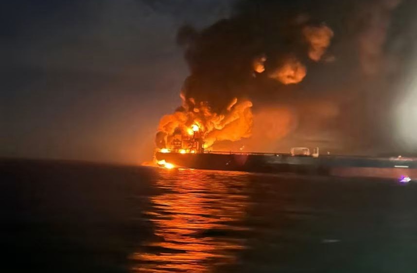 اوکراین مسئولیت حمله به «ناوگان سایه» روسیه در دریای سیاه را برعهده گرفت؛ «پهپادهای زیرآبی این دو نفتکش را هدف قرار داده‌اند»