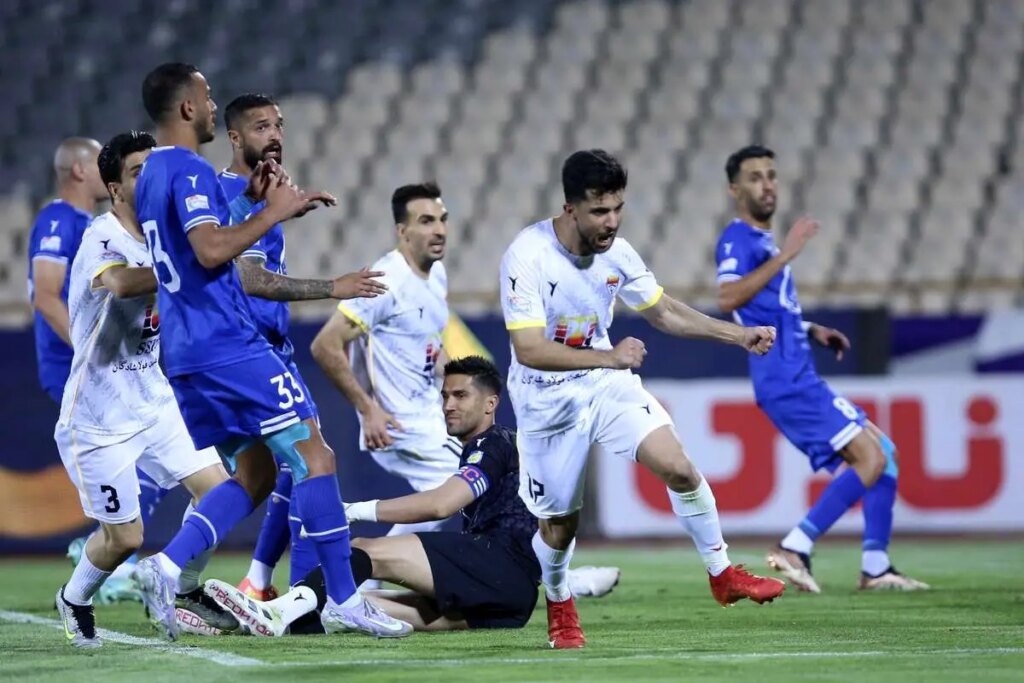 زمان بازی استقلال مقابل فولاد در شهر قدس / هفته یازدهم لیگ برتر