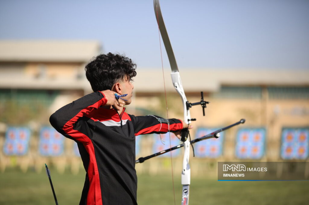 آغاز هفدهمین دوره لیگ برتر تیراندازی با کمان از 13 آذر