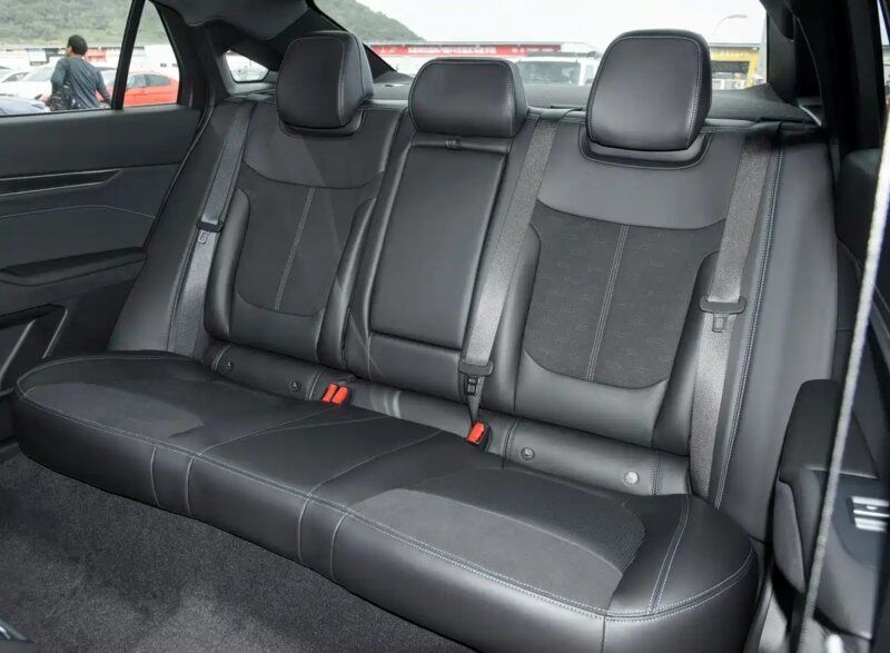 فورد چینی معرفی شد/ سدان خوش تیپ در آستانه ورود به بازار