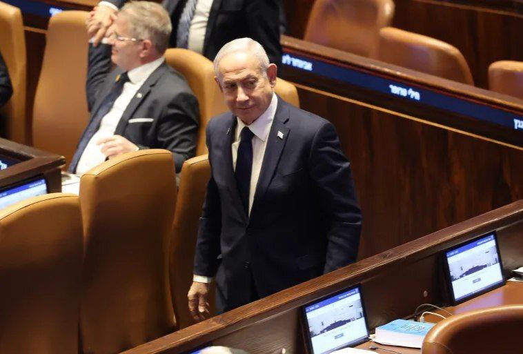 نتانیاهو رسماً از رئیس اسرائیل درخواست عفو کرد / اپوزیسیون اسرائیل: در صورت عفو، نتانیاهو باید به گناه خود اعتراف کرده و کاملاً از زندگی سیاسی کناره‌گیری کند