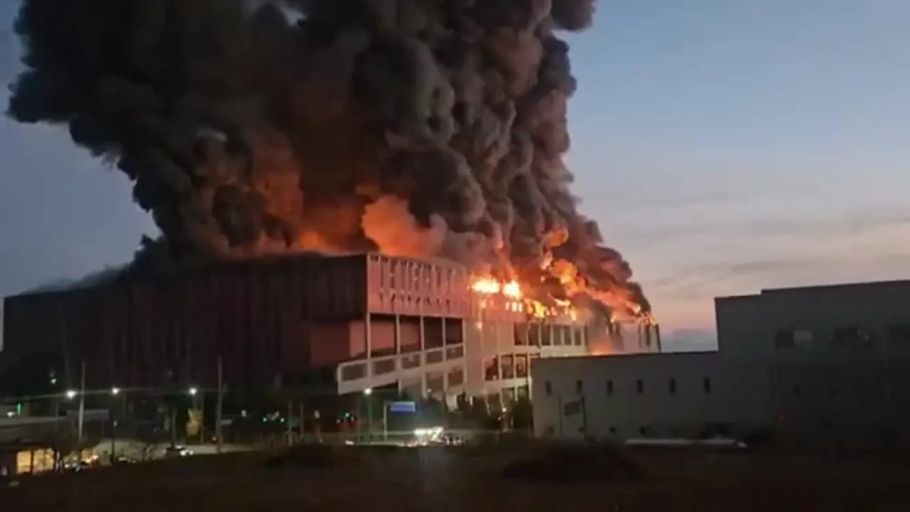 آتش سوزی مهیب یک ساختمان در کره جنوبی