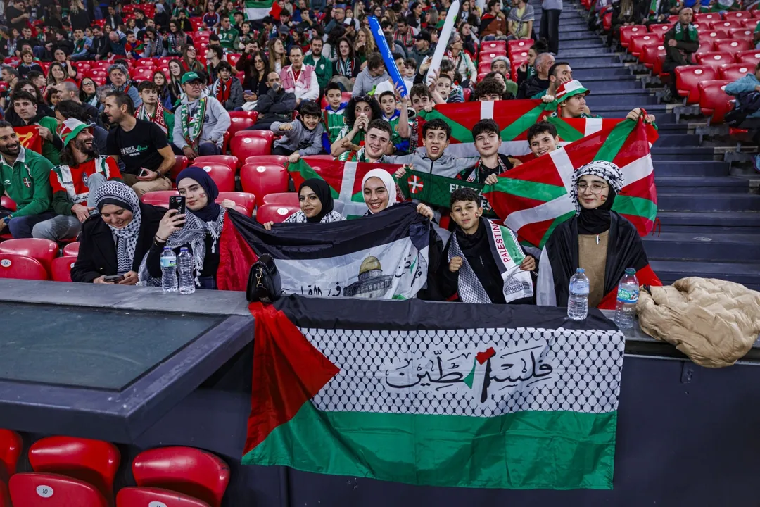 بیلبائو با 50 هزار تماشاگر پشت سر فلسطین ایستاد