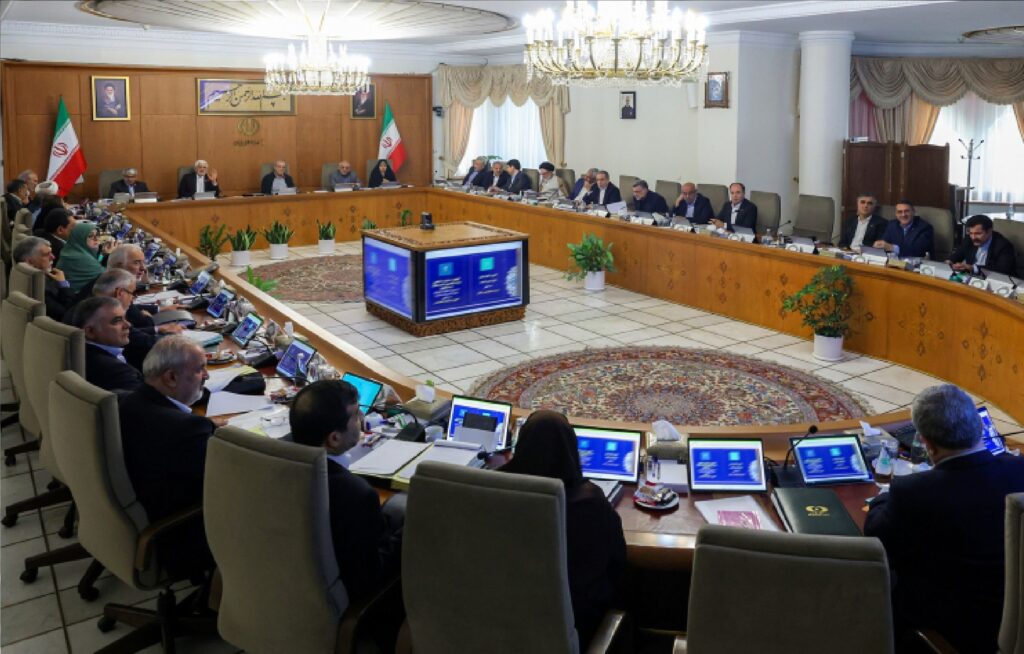 ضرب‌الاجل یک‌ساله پزشکیان به خودروسازان